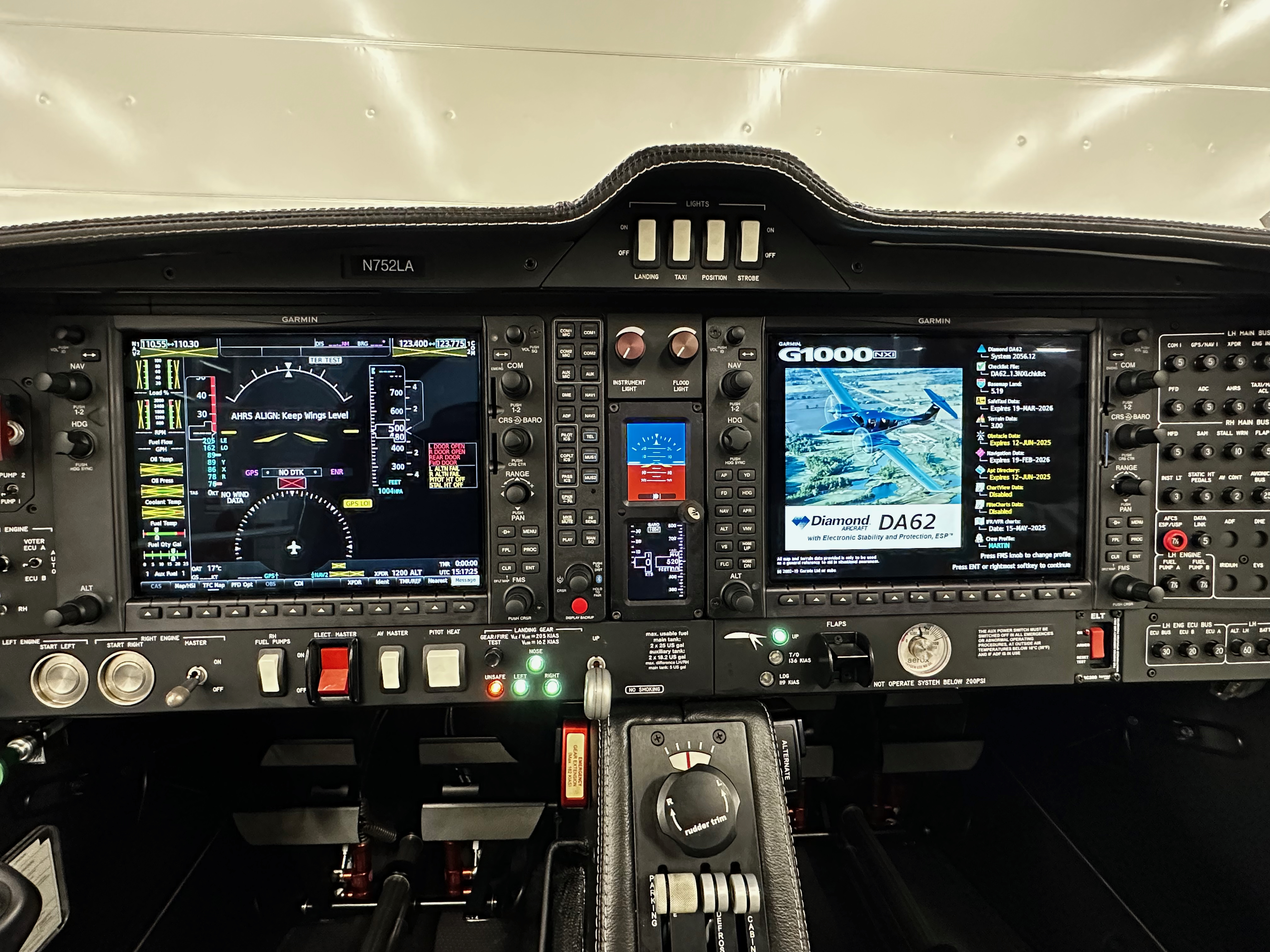 Diamond Aircraft DA62 Year 2022, s/n 62.187, photo 11