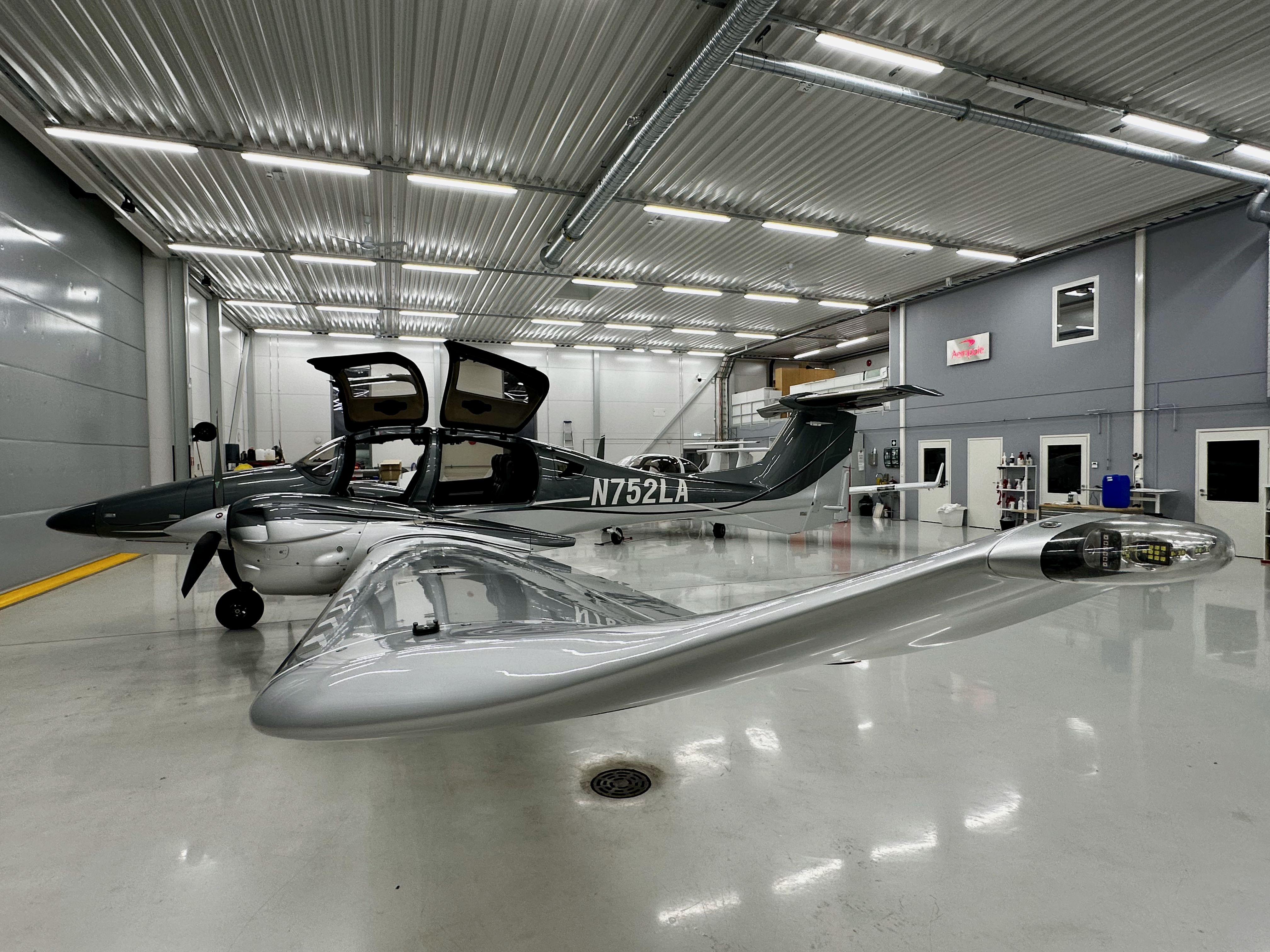 Diamond Aircraft DA62 Year 2022, s/n 62.187, photo 2