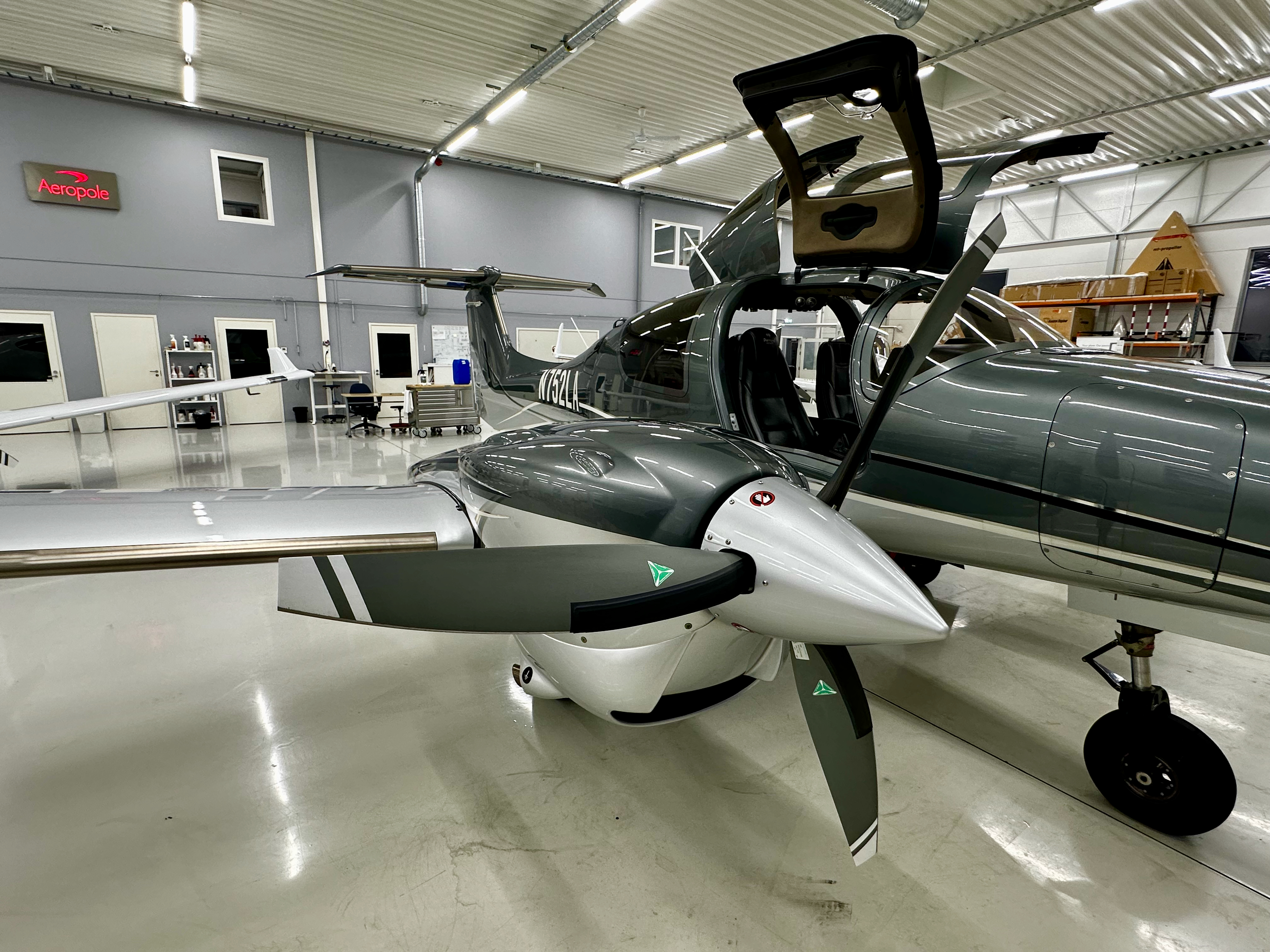 Diamond Aircraft DA62 Year 2022, s/n 62.187, photo 26