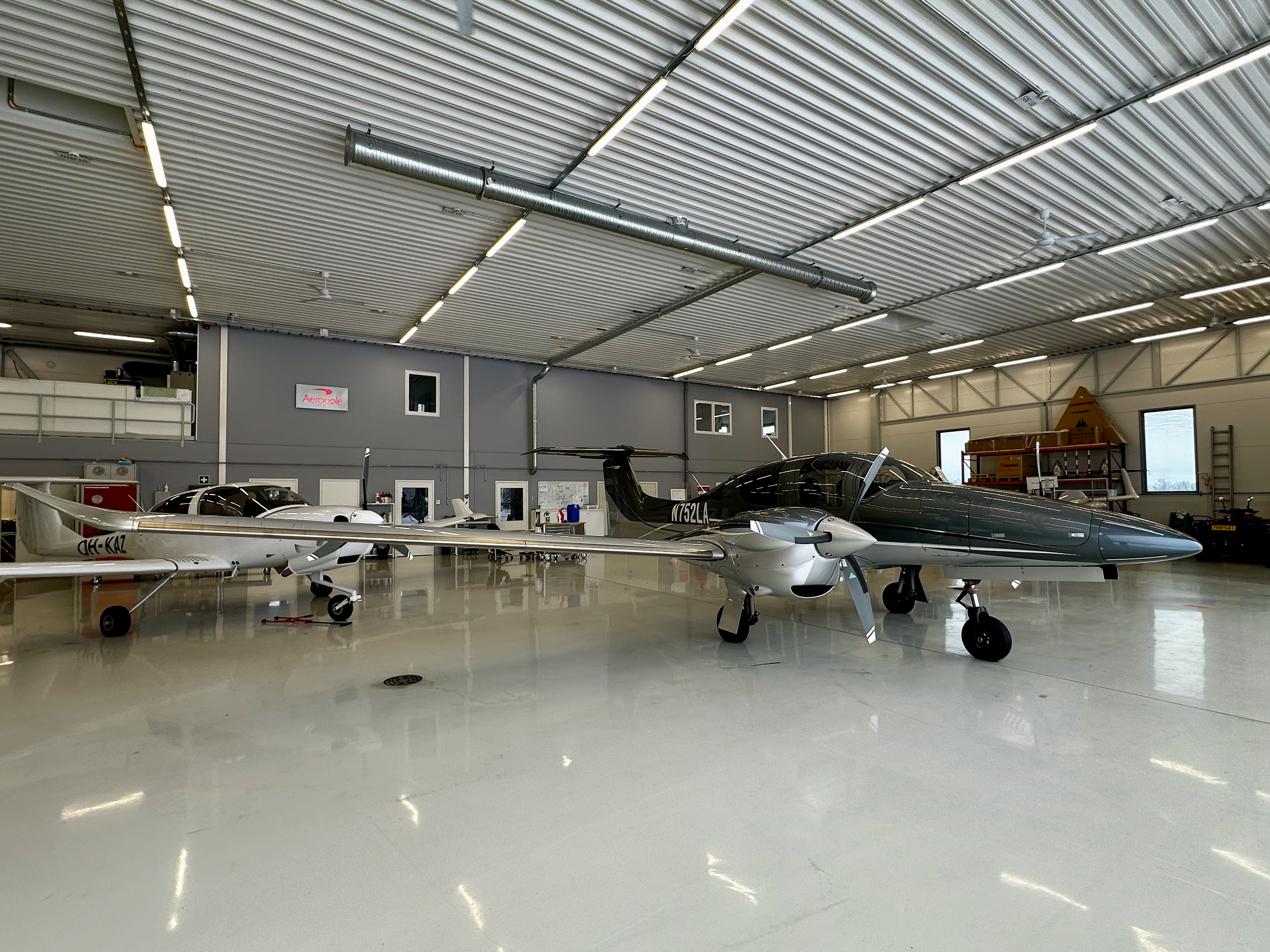 Diamond Aircraft DA62 Year 2022, s/n 62.187, photo 49